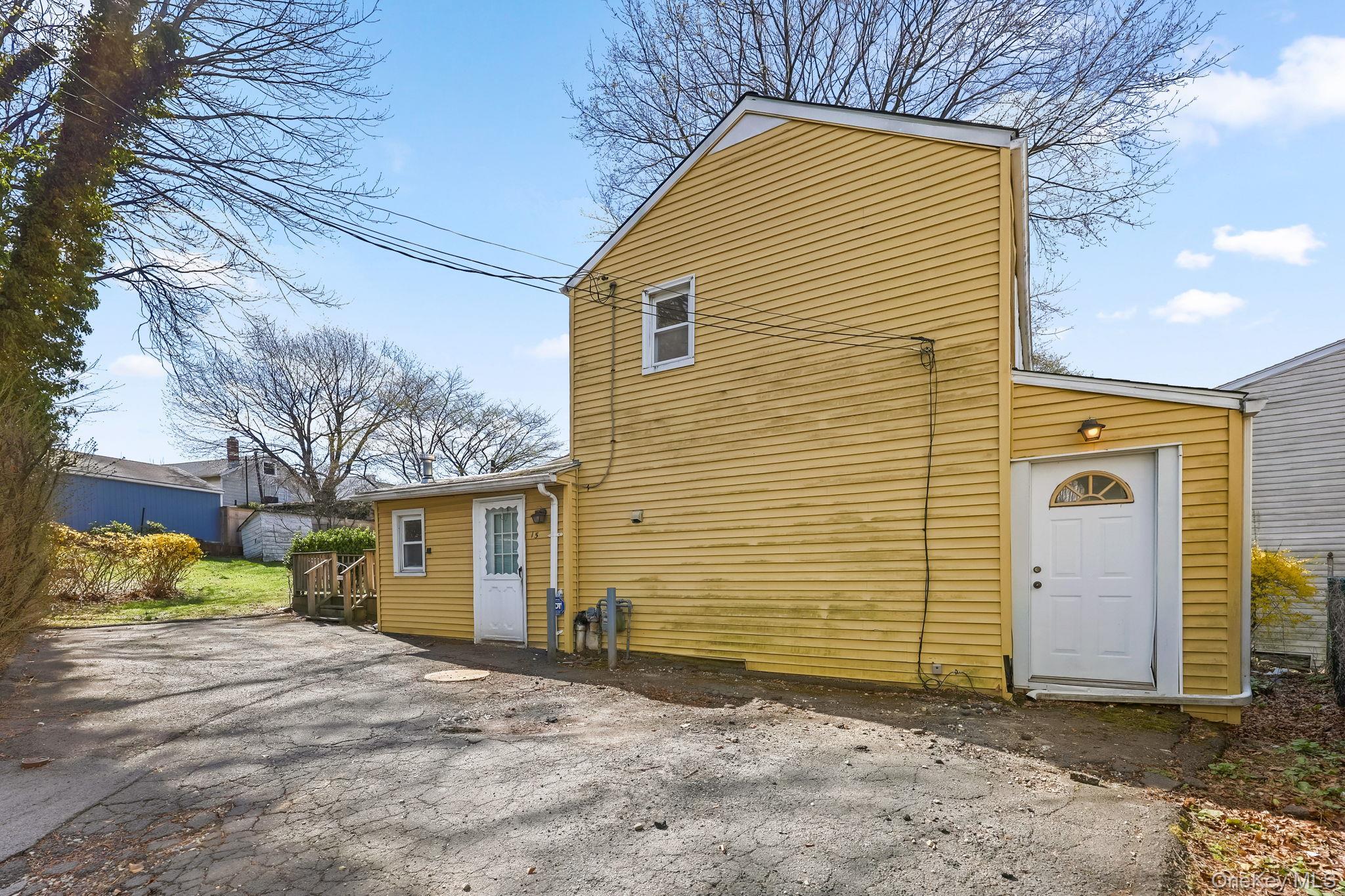 Single Family Henry  Out Of Area, NY 06830, MLS-977182-3