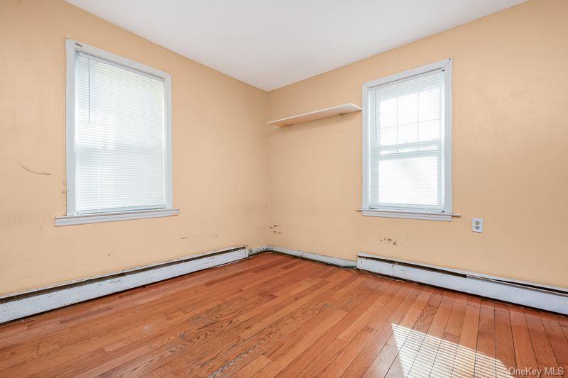 Single Family Mackey Avenue  Nassau County, NY 11050, MLS-977186-19