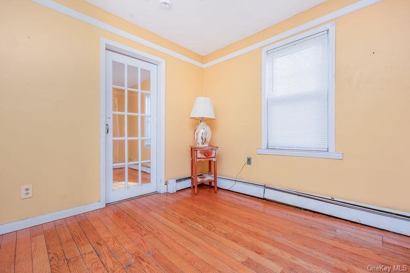 Single Family Mackey Avenue  Nassau County, NY 11050, MLS-977186-20