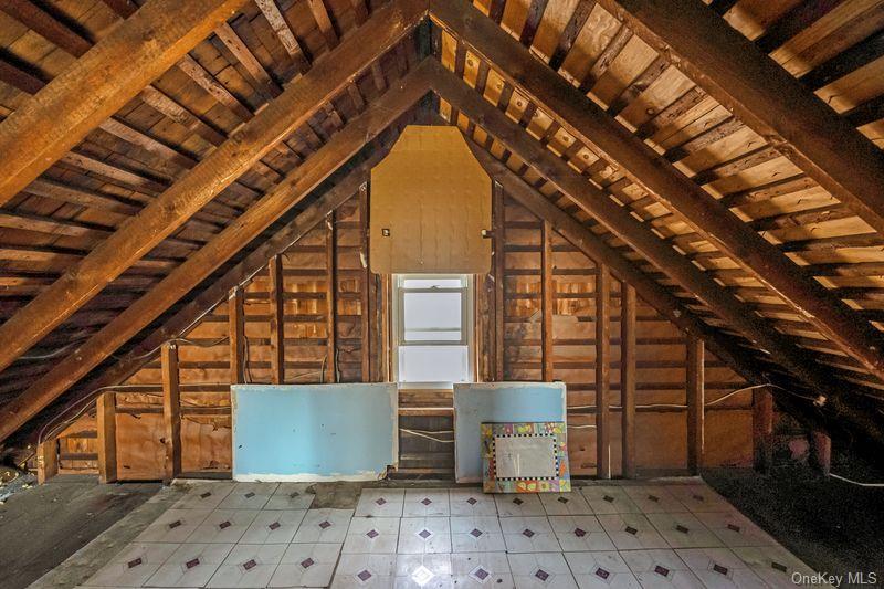 Single Family Mackey Avenue  Nassau County, NY 11050, MLS-977186-23