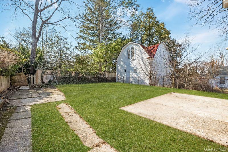 Single Family Mackey Avenue  Nassau County, NY 11050, MLS-977186-24