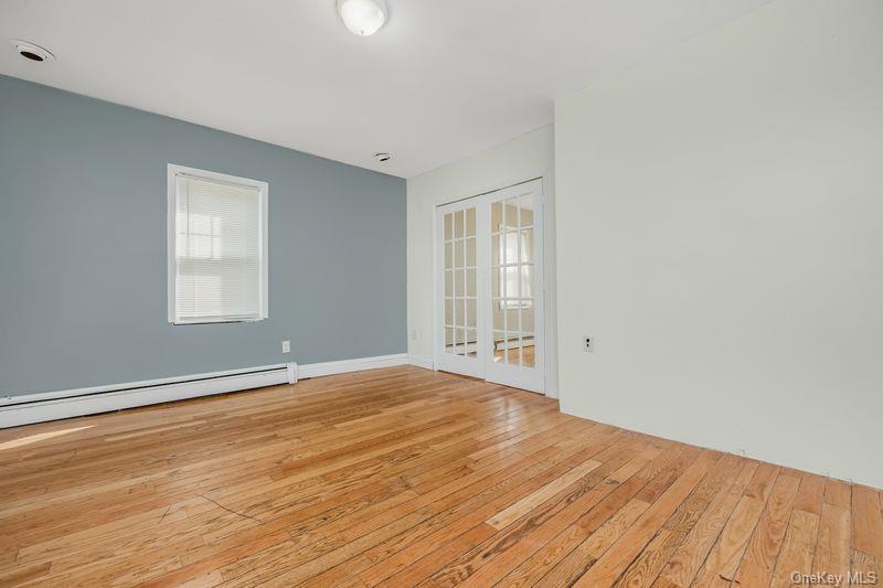 Single Family Mackey Avenue  Nassau County, NY 11050, MLS-977186-4