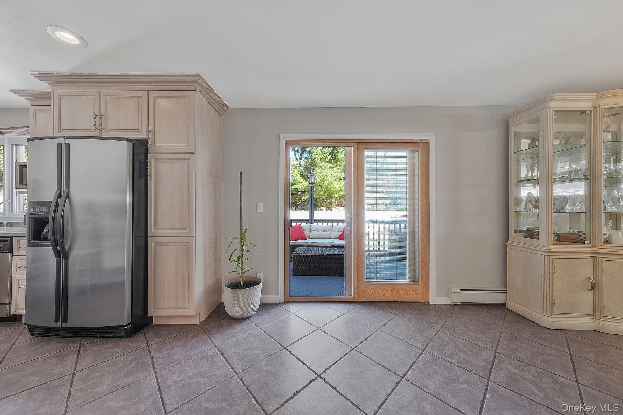Single Family Hallock Avenue  Suffolk County, NY 11787, MLS-977202-15