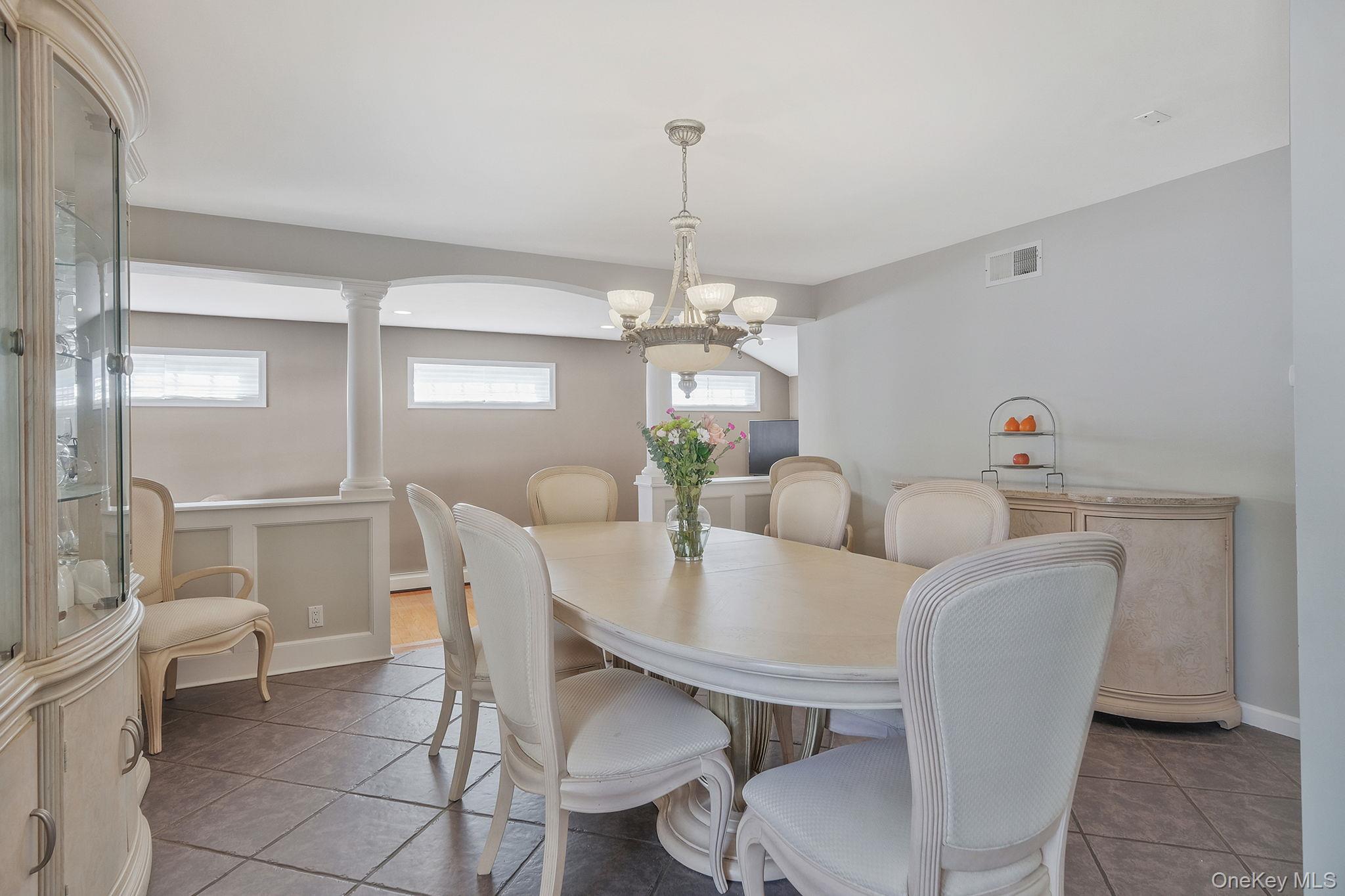 Single Family Hallock Avenue  Suffolk County, NY 11787, MLS-977202-23