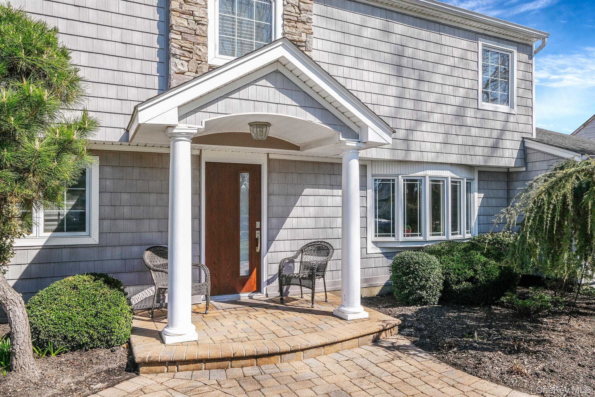 Single Family Hallock Avenue  Suffolk County, NY 11787, MLS-977202-4