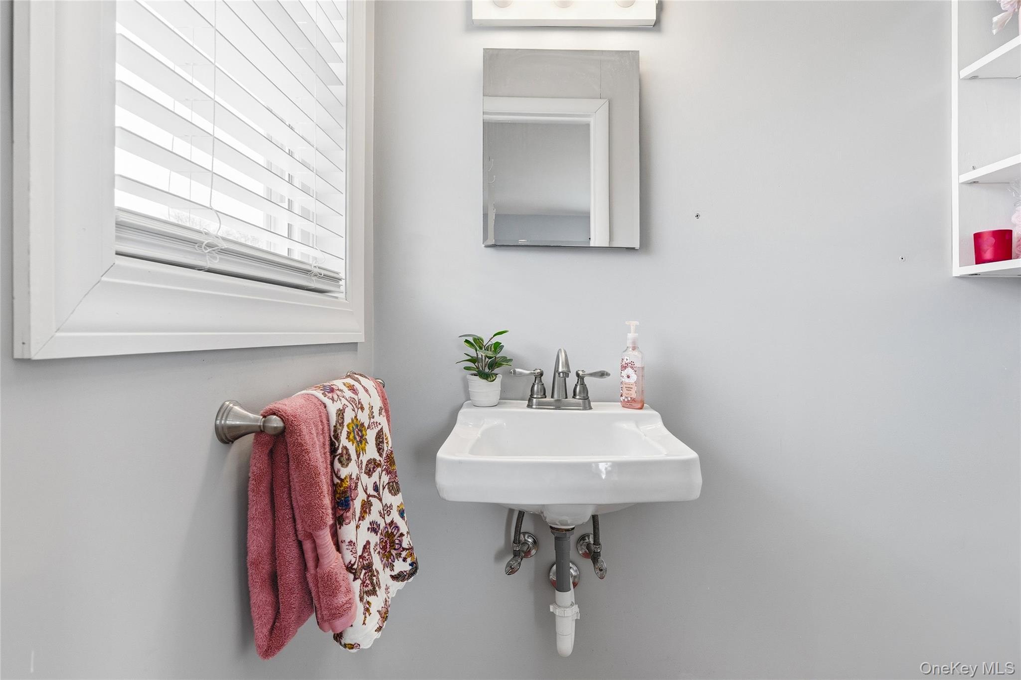 Single Family Edgehill  Dutchess County, NY 12590, MLS-977204-15