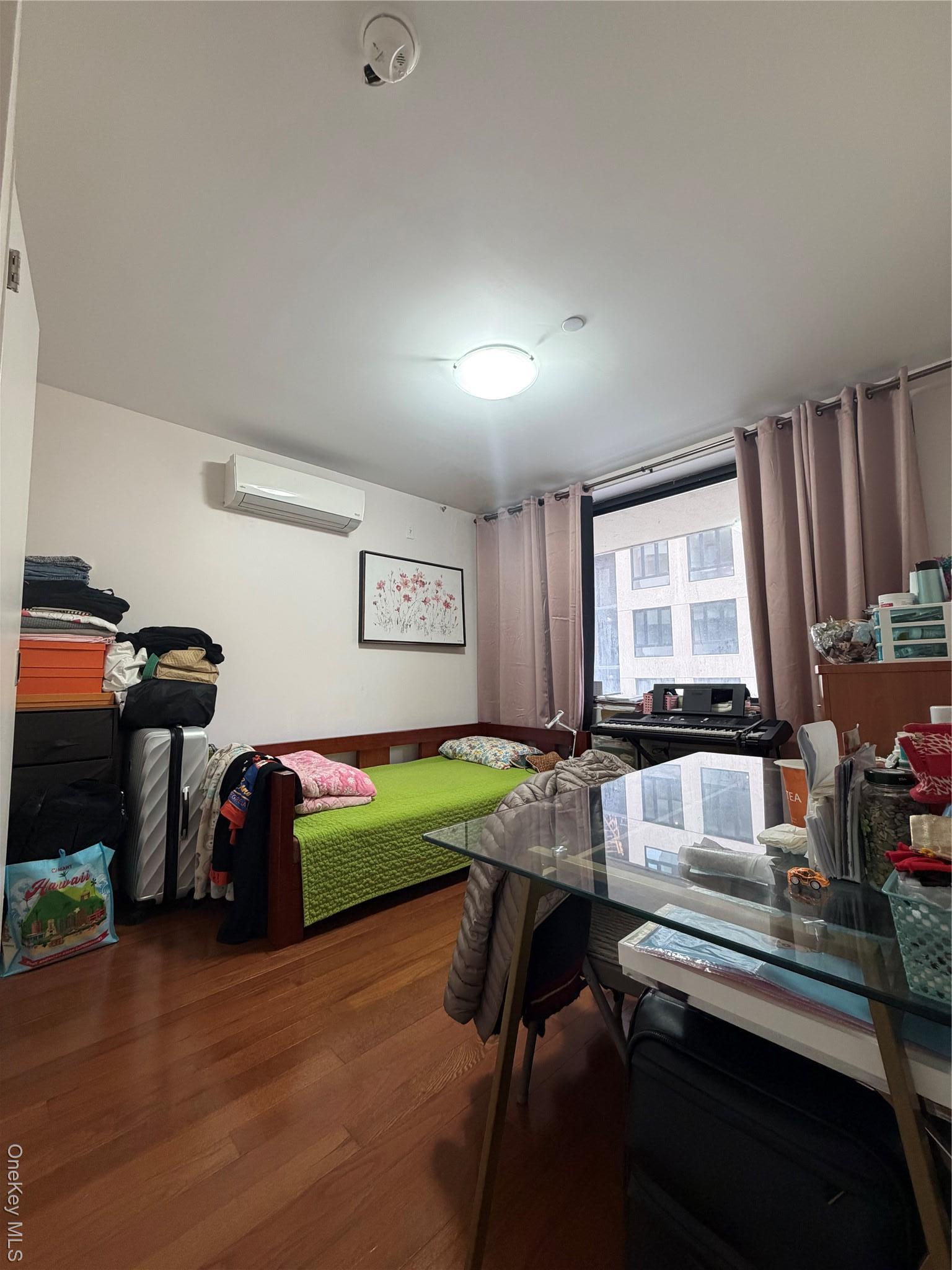 Condo 41st  Queens, NY 11355, MLS-977215-10