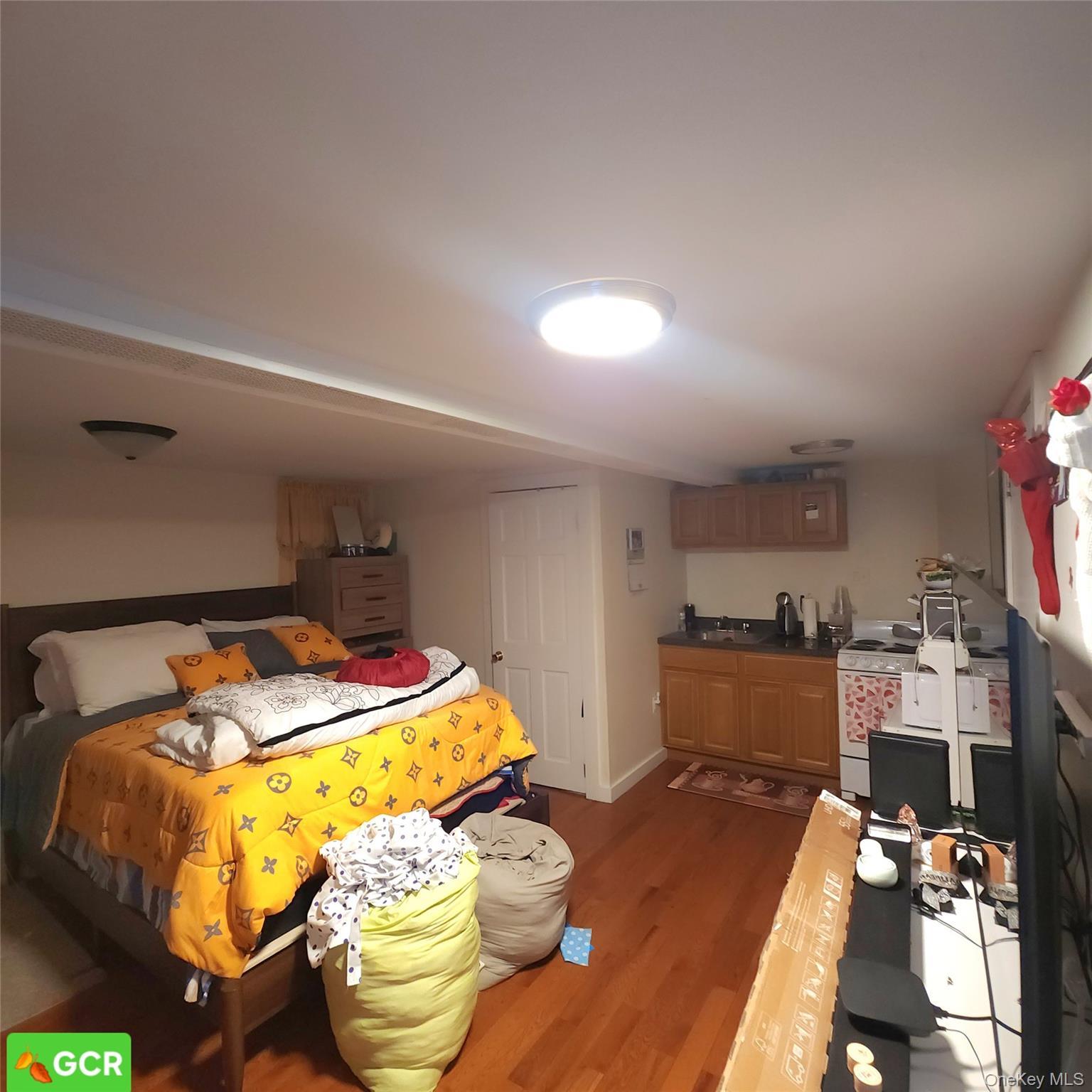 Single Family E 93rd Street  Brooklyn, NY 11236, MLS-977217-12