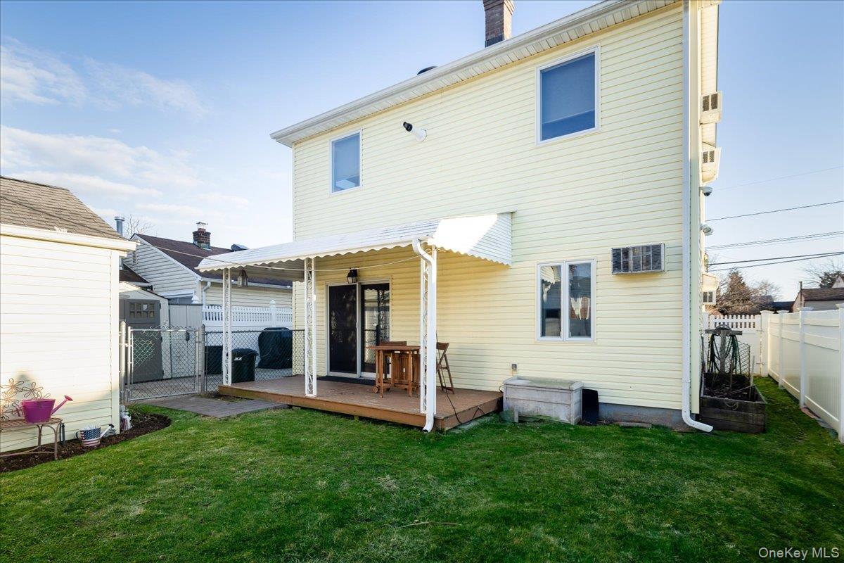 Single Family Cedar  Nassau County, NY 11758, MLS-977222-17