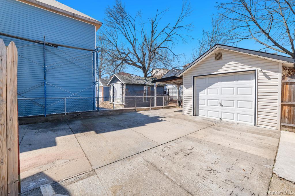 Single Family 199th  Queens, NY 11423, MLS-977223-7