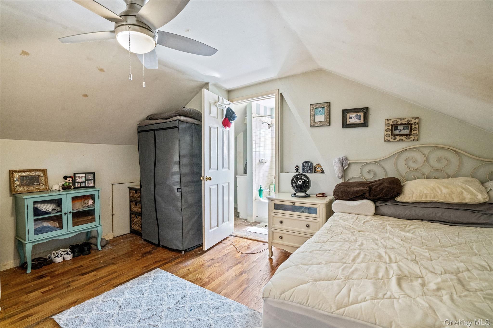 Single Family 3rd  Suffolk County, NY 11779, MLS-977251-20