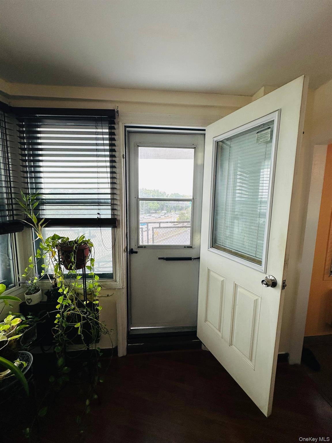 Coop Middletown Road  Bronx, NY 10461, MLS-977257-22