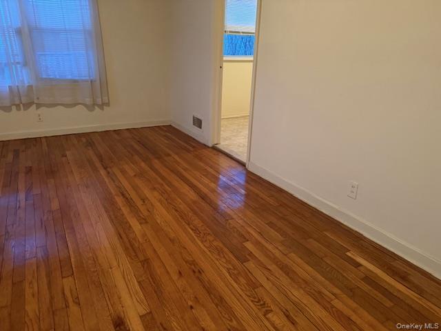 Single Family Totten  Nassau County, NY 11714, MLS-977263-5