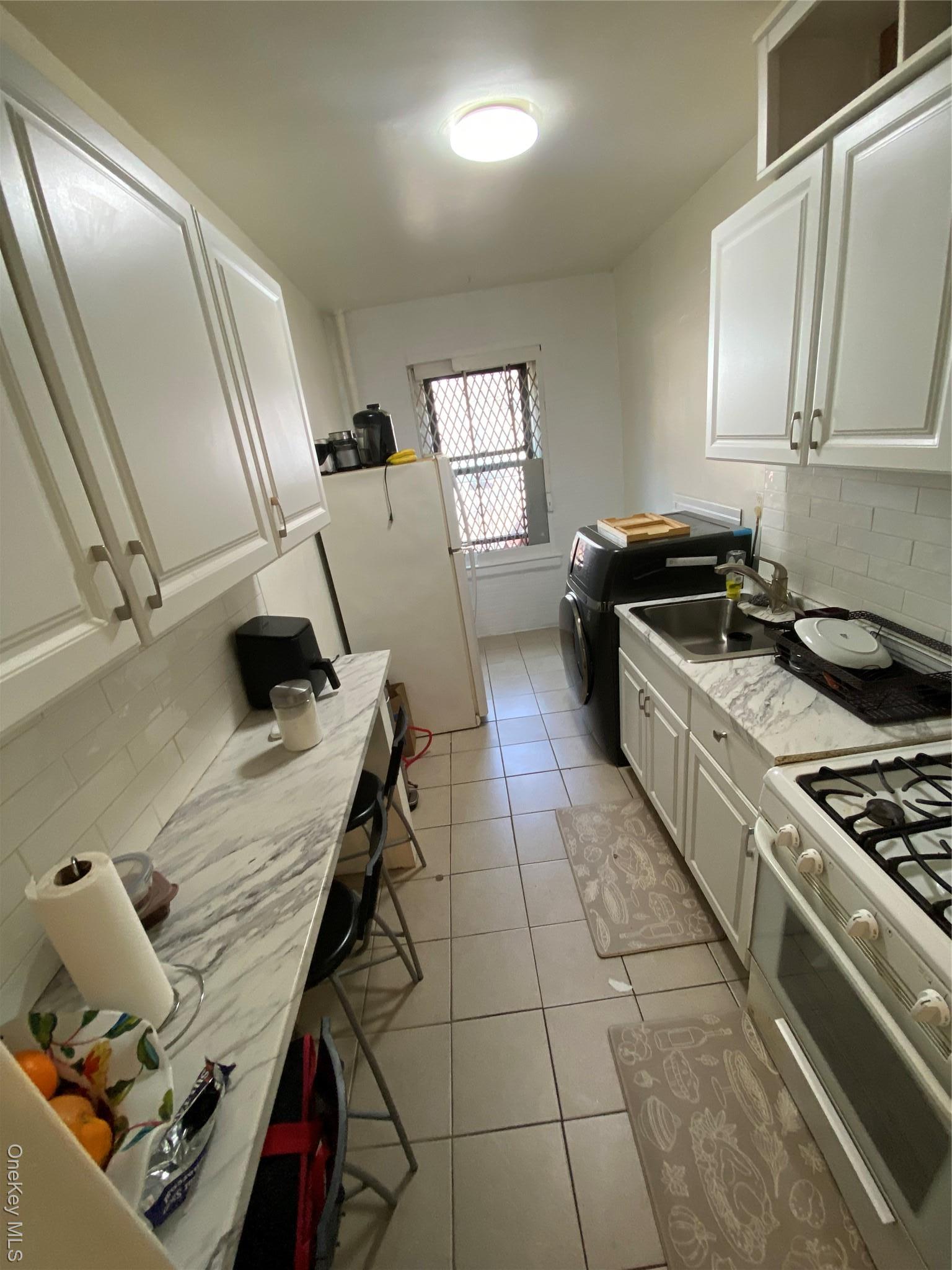 Coop Anderson  Bronx, NY 10452, MLS-977269-5