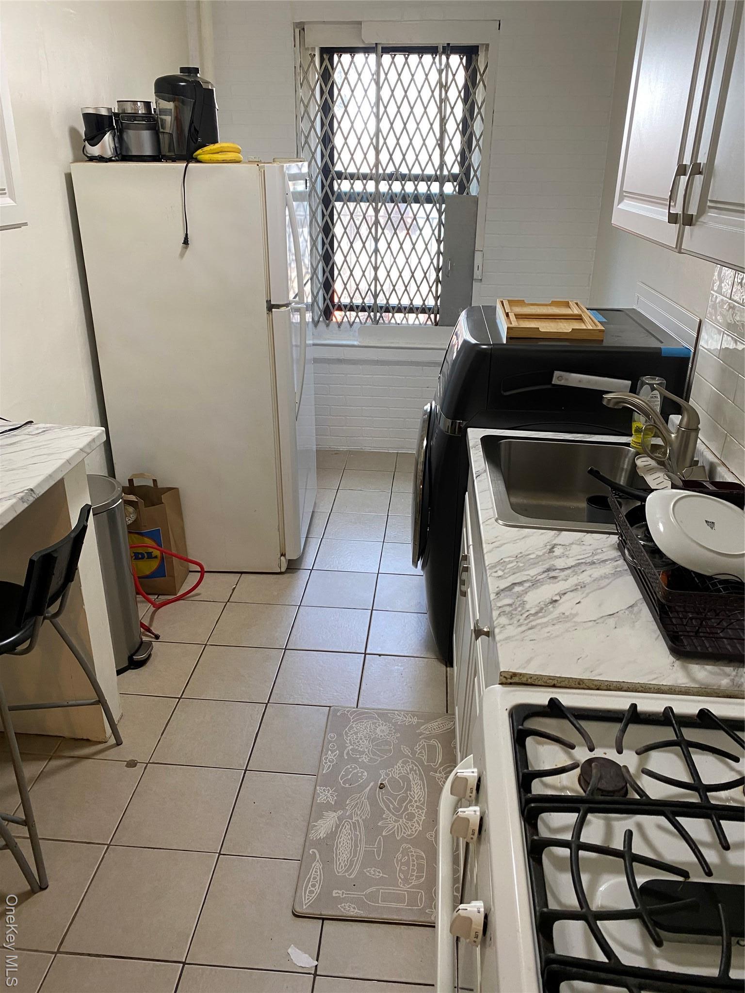 Coop Anderson  Bronx, NY 10452, MLS-977269-6