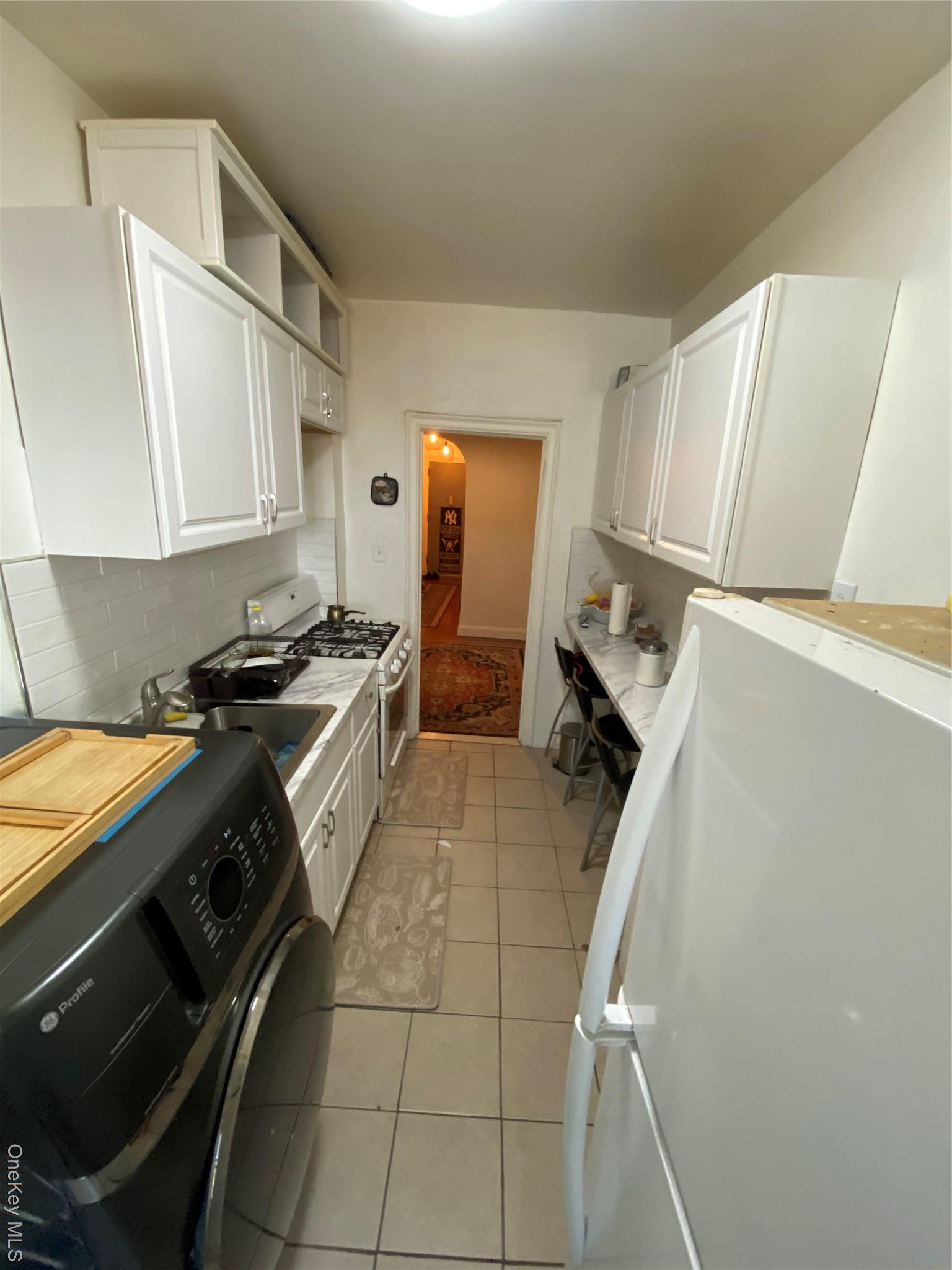 Coop Anderson  Bronx, NY 10452, MLS-977269-8