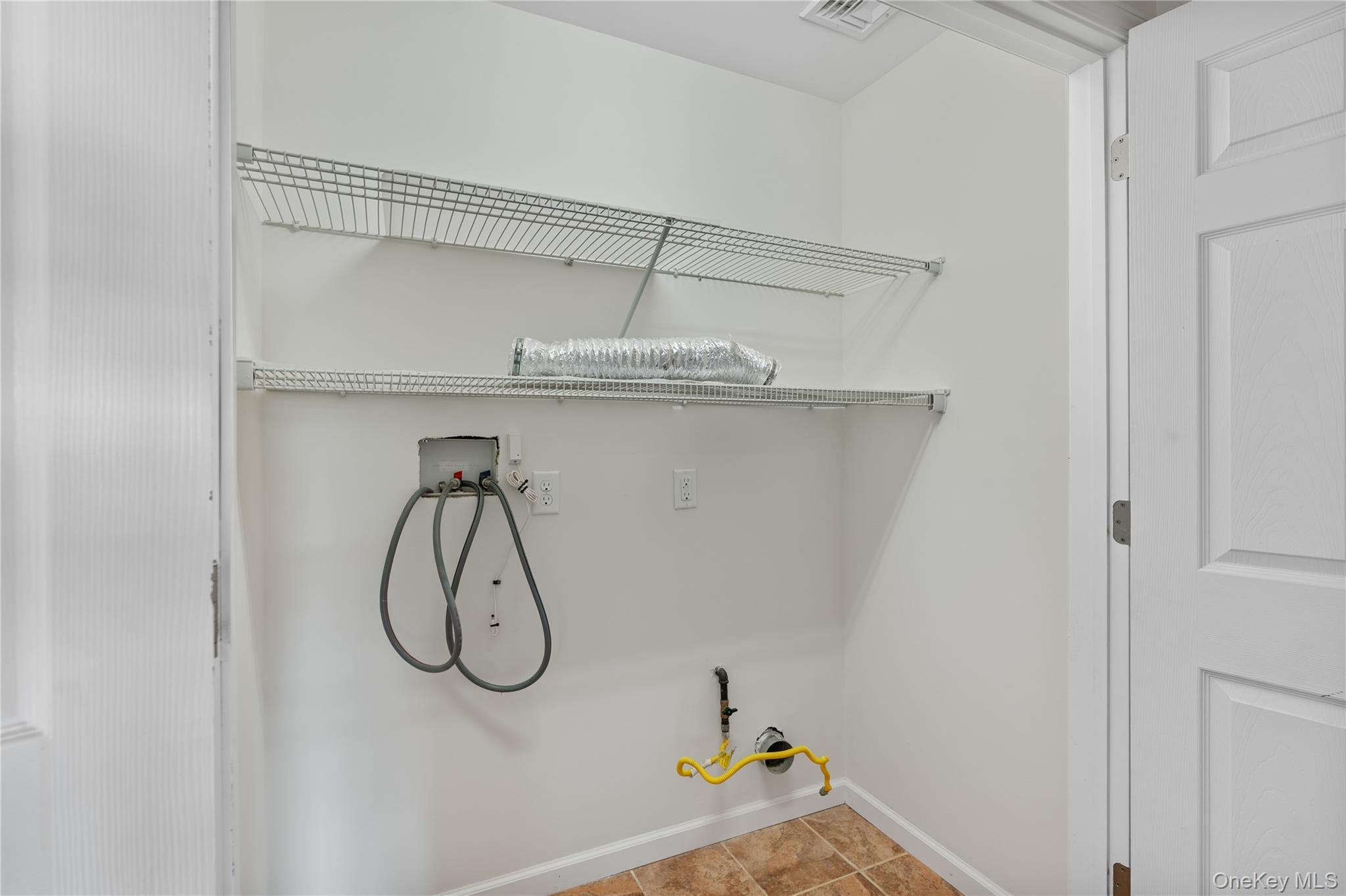 Single Family Ralph Brach  Ulster County, NY 12589, MLS-977287-21