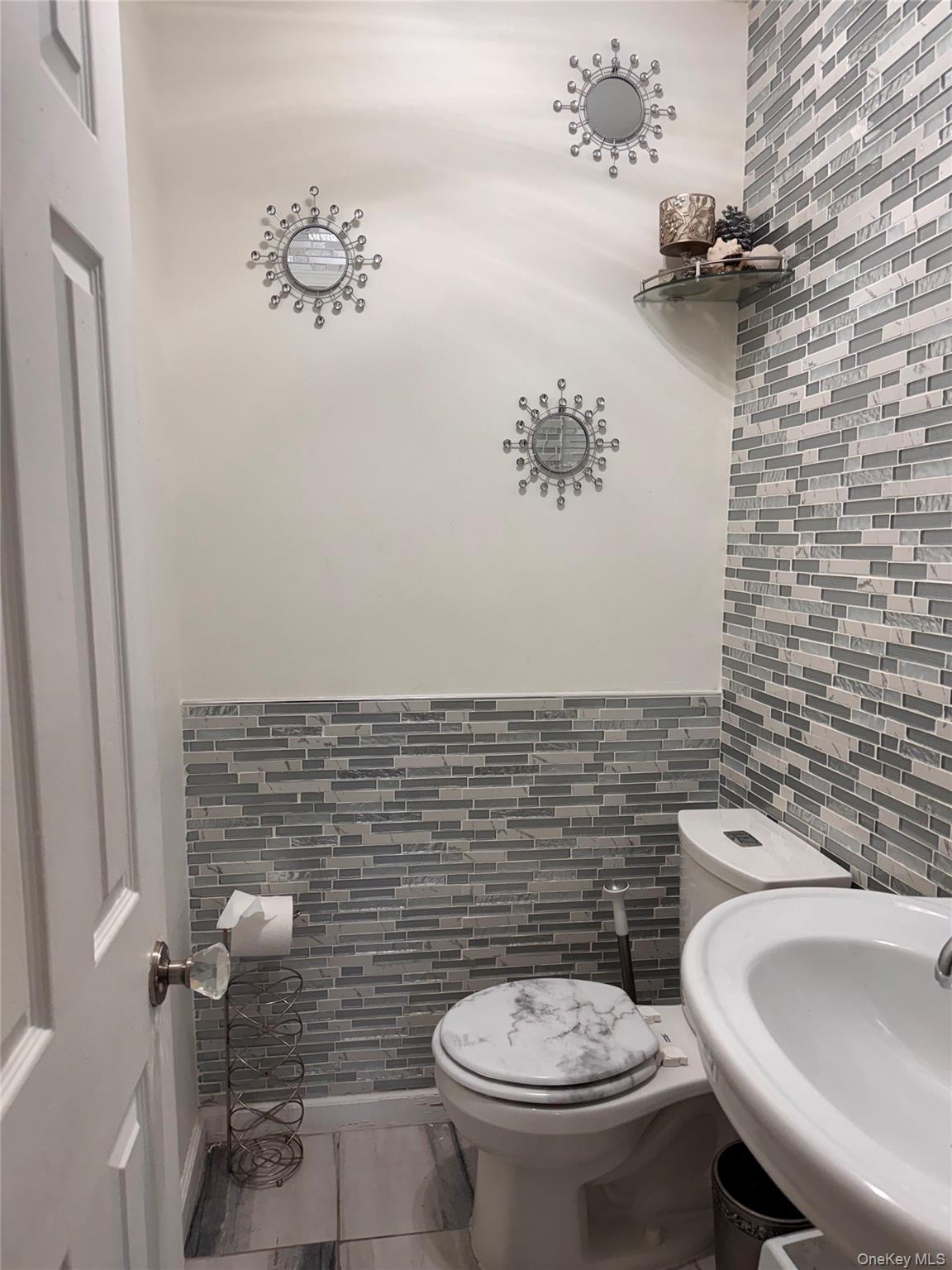 Single Family Alecia  Queens, NY 11413, MLS-977304-3