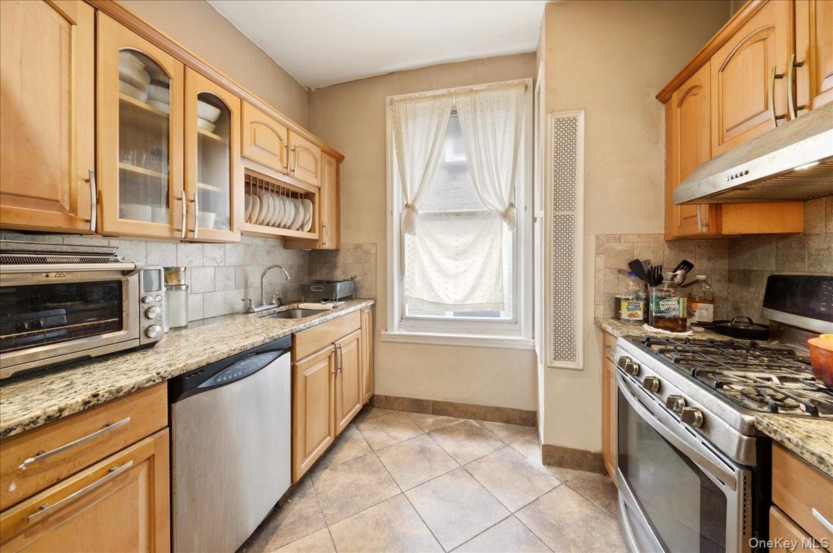 Commercial Sale Andrews  Bronx, NY 10453, MLS-977314-24