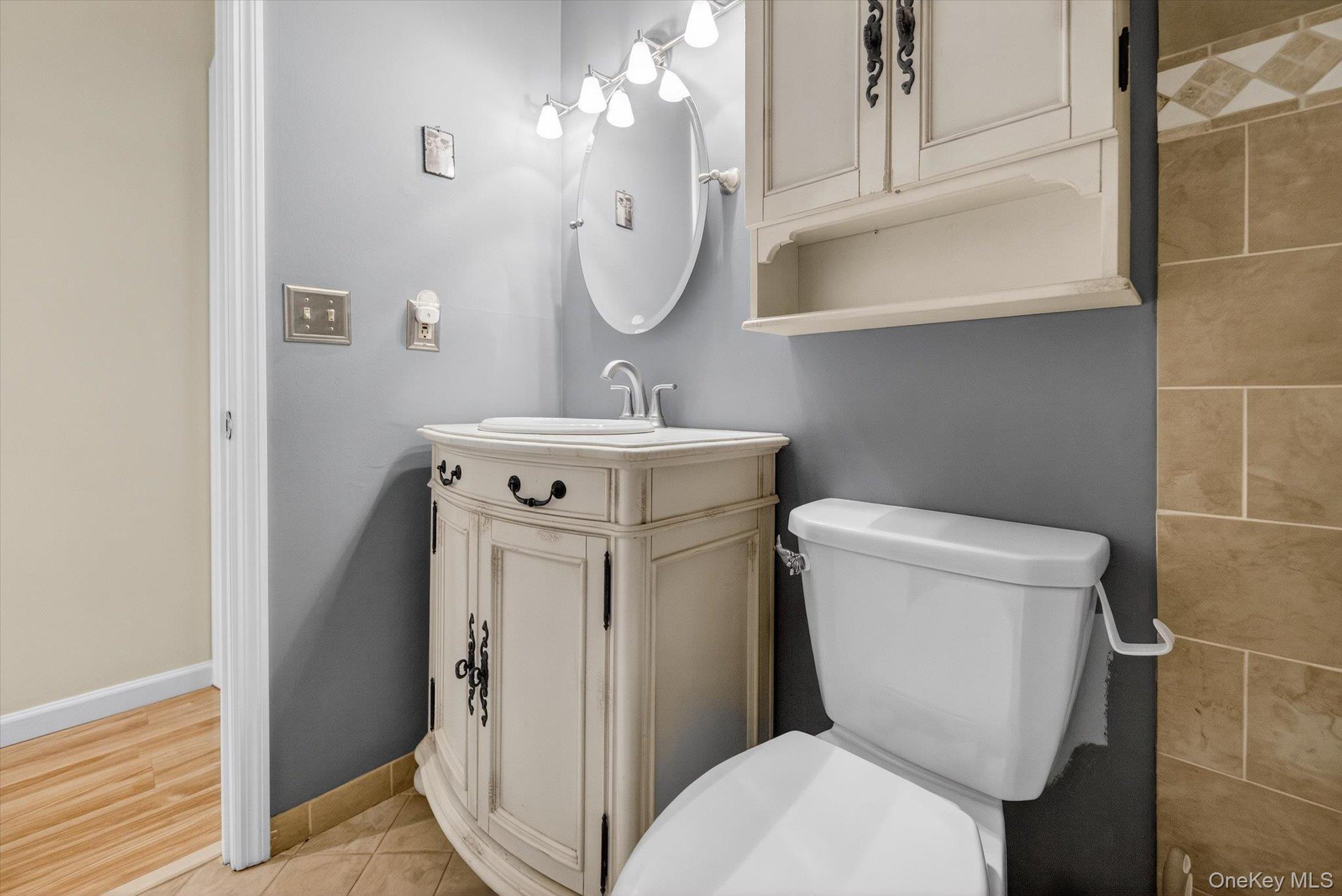 Condo Temple Hill  Orange County, NY 12553, MLS-977319-16