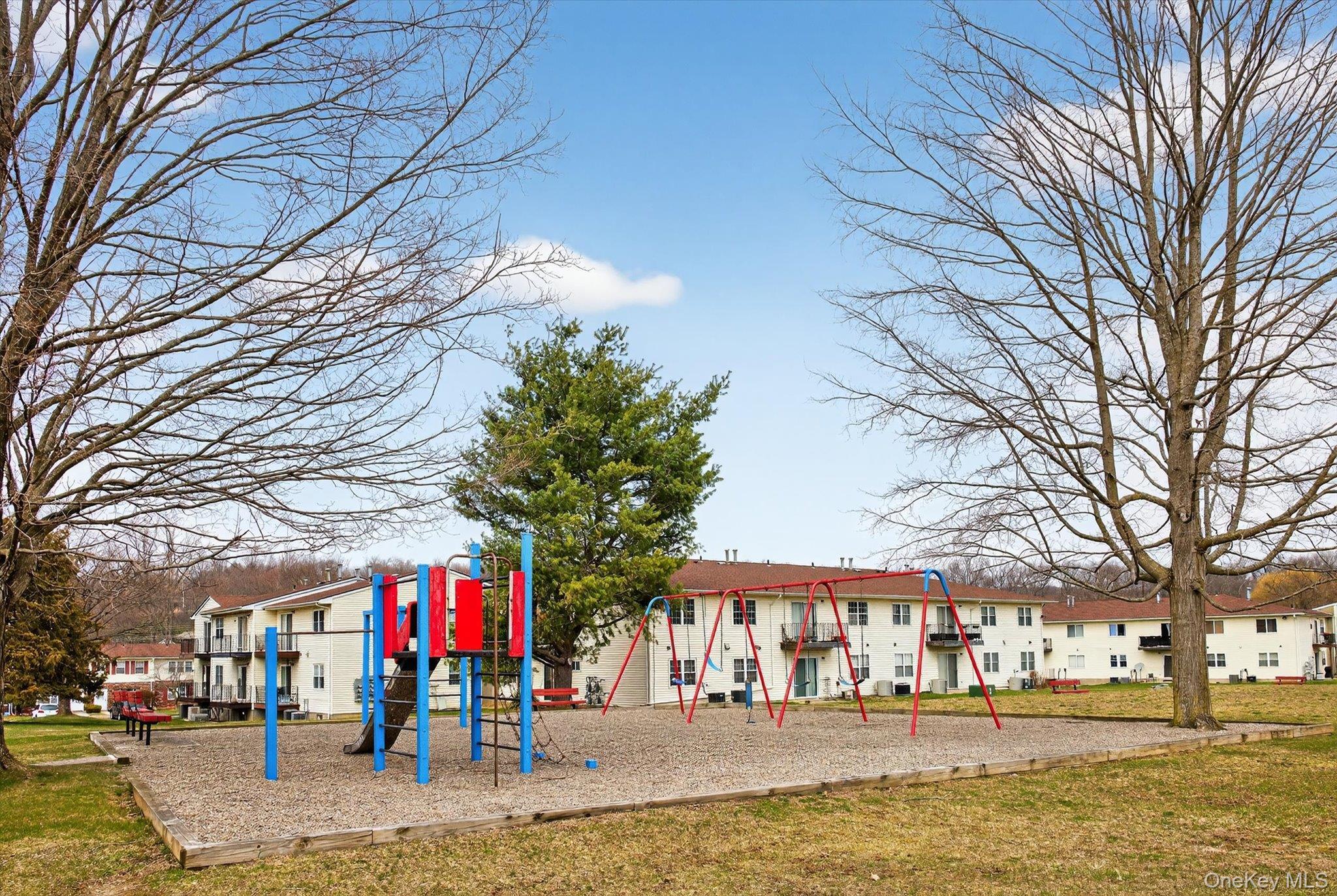 Condo Temple Hill  Orange County, NY 12553, MLS-977319-24