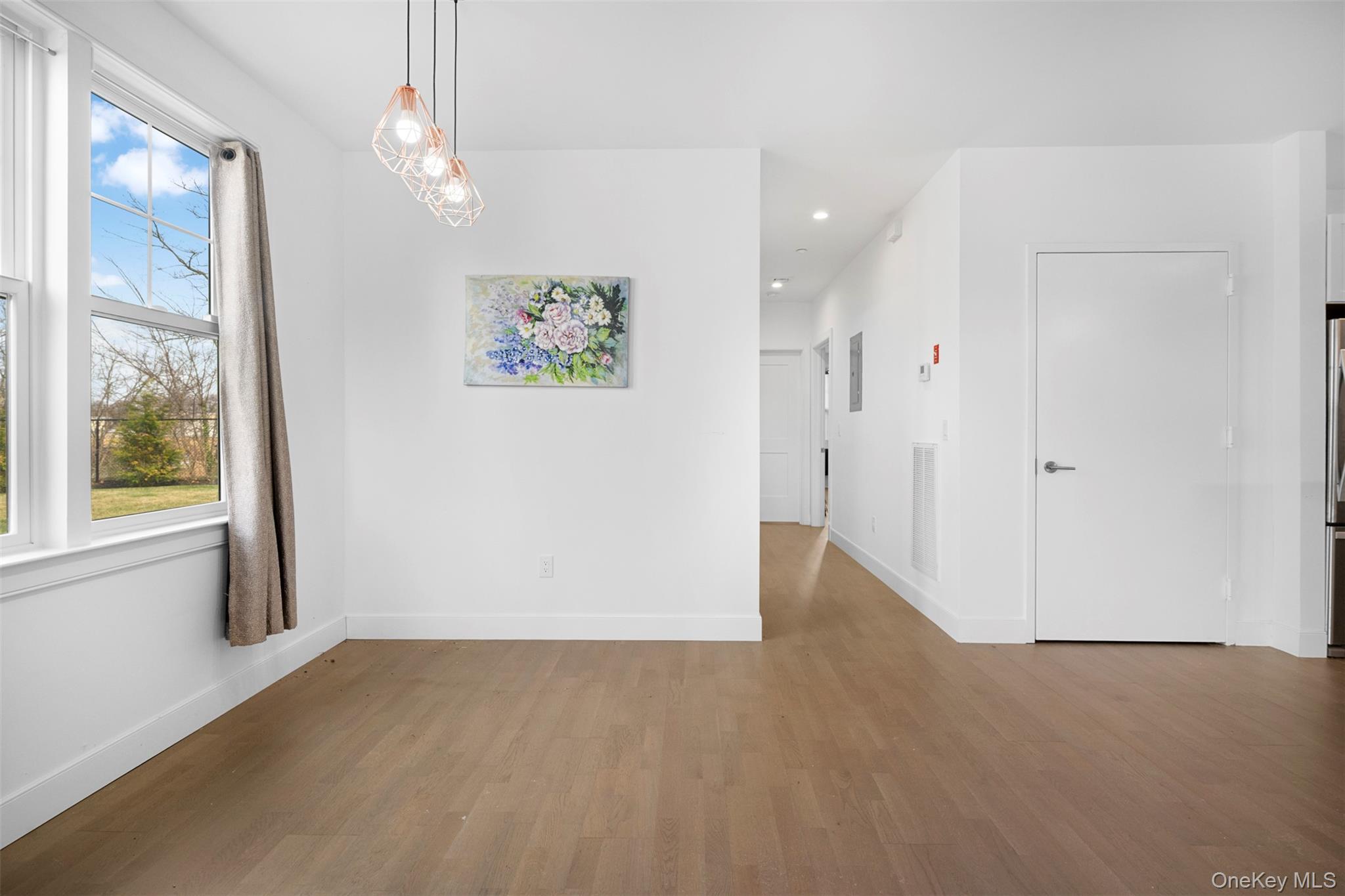 Condo Breton  Nassau County, NY 11542, MLS-977339-9