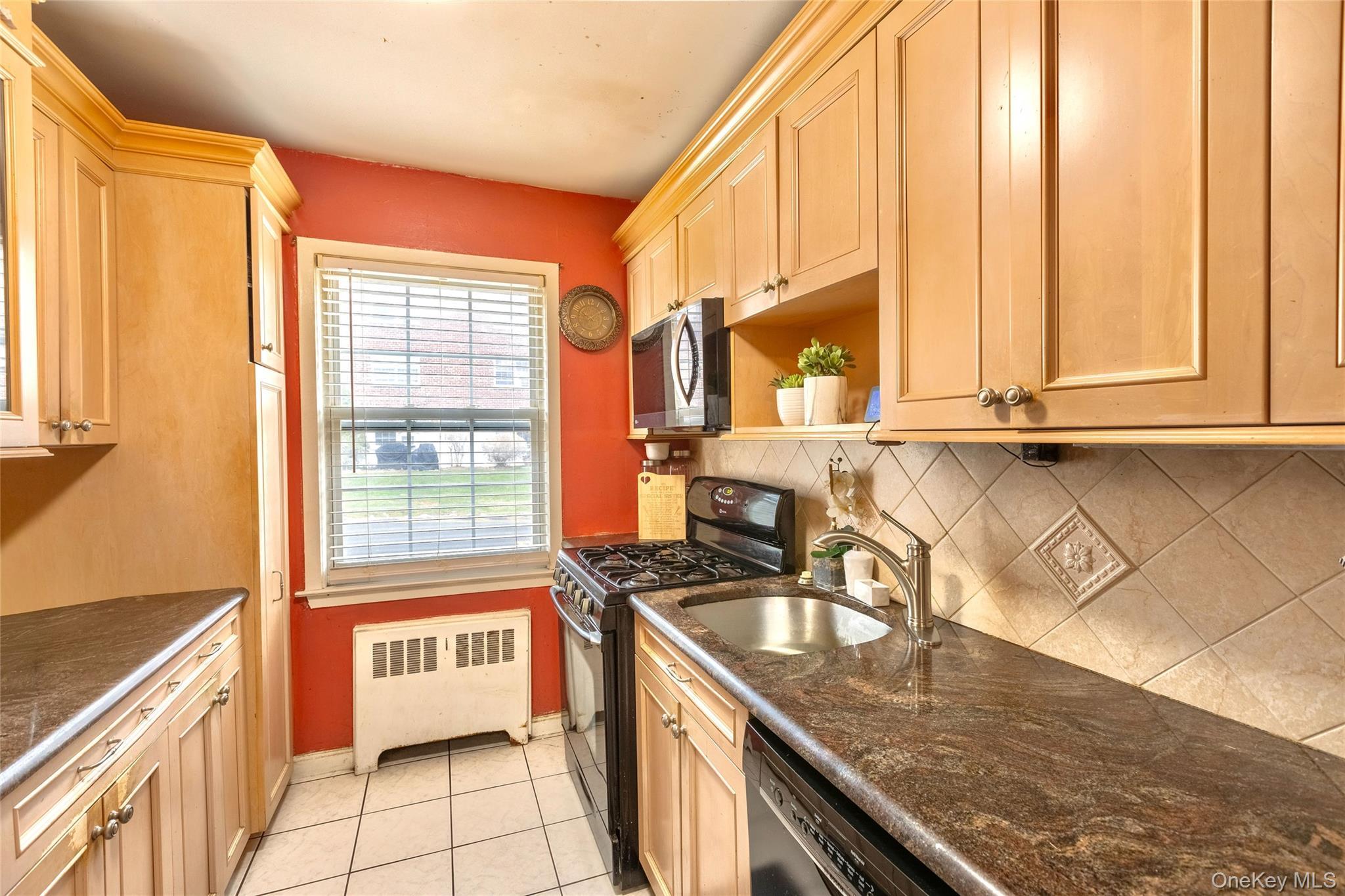 Coop Fieldstone Drive  Westchester County, NY 10530, MLS-977340-16