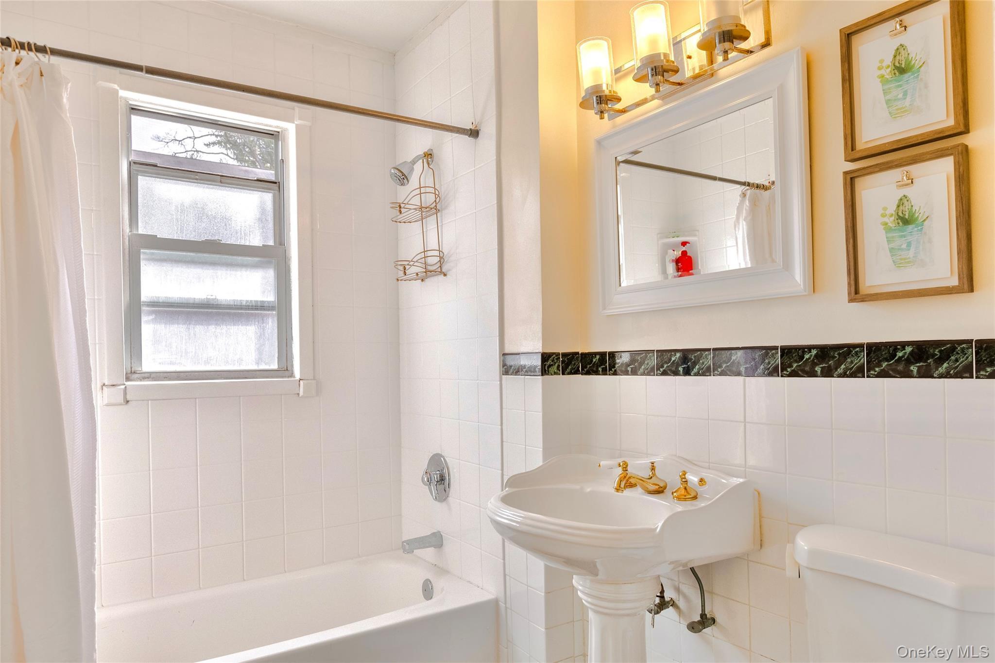 Coop Fieldstone Drive  Westchester County, NY 10530, MLS-977340-21