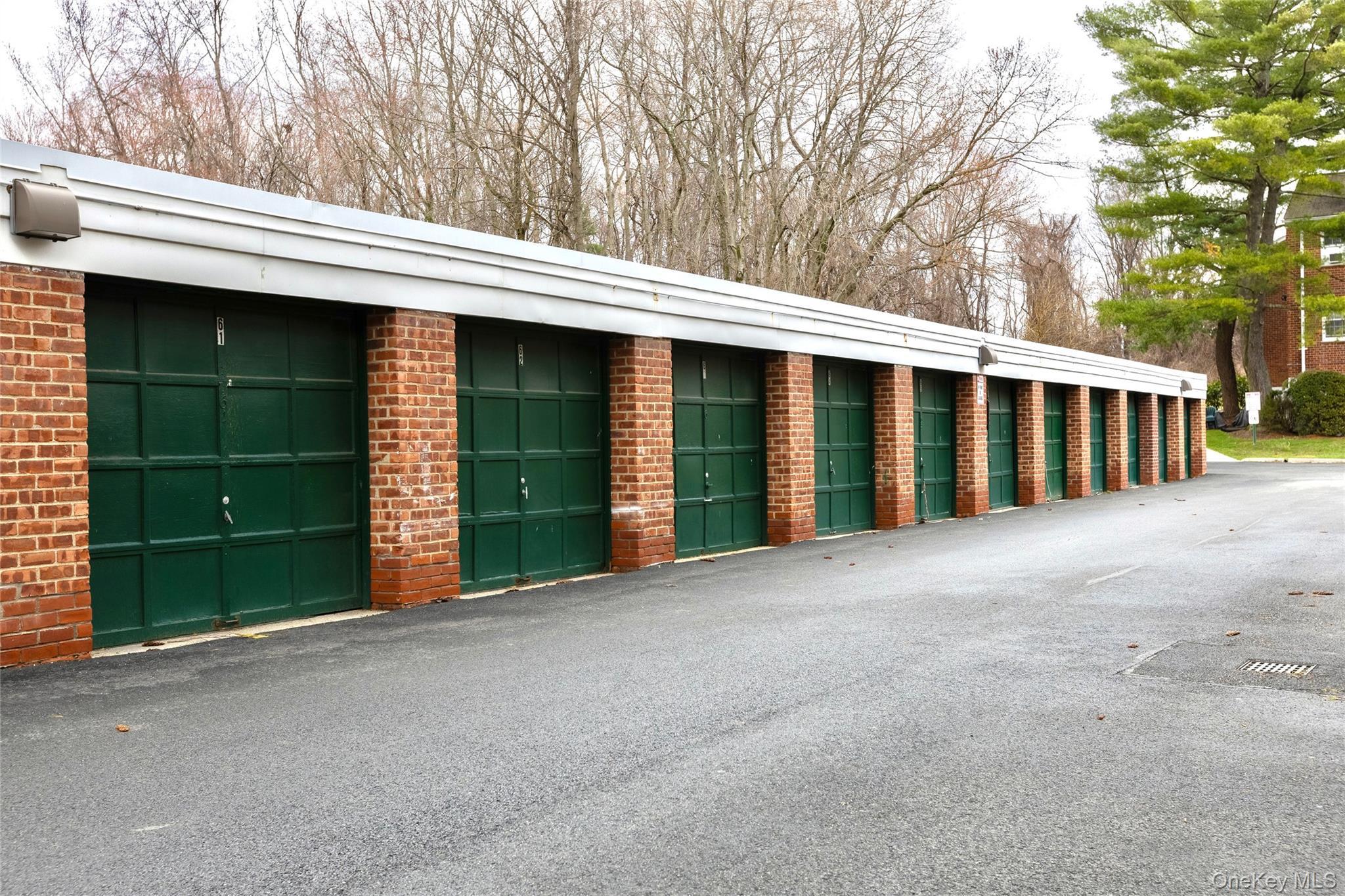 Coop Fieldstone Drive  Westchester County, NY 10530, MLS-977340-31