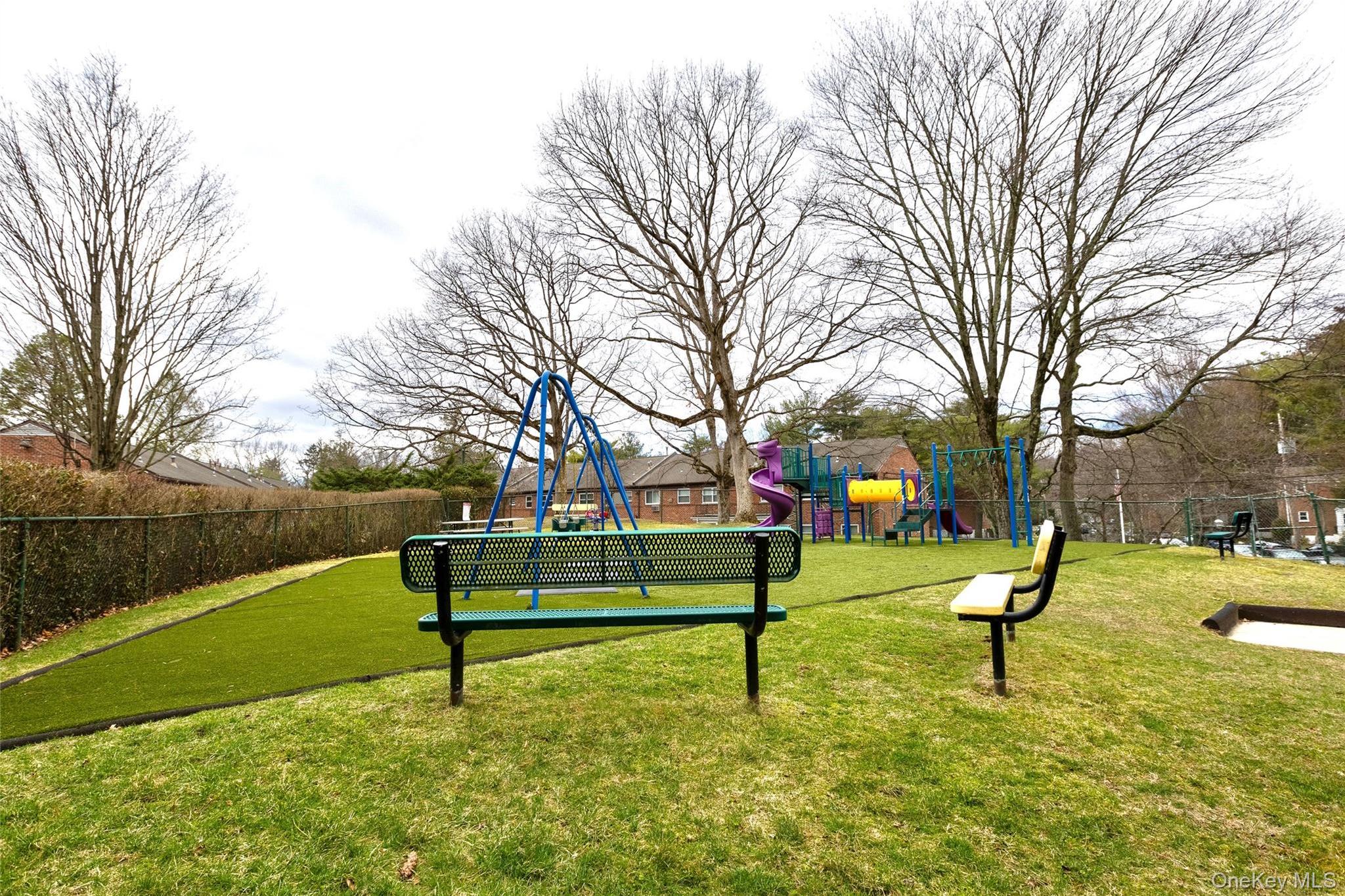 Coop Fieldstone Drive  Westchester County, NY 10530, MLS-977340-33