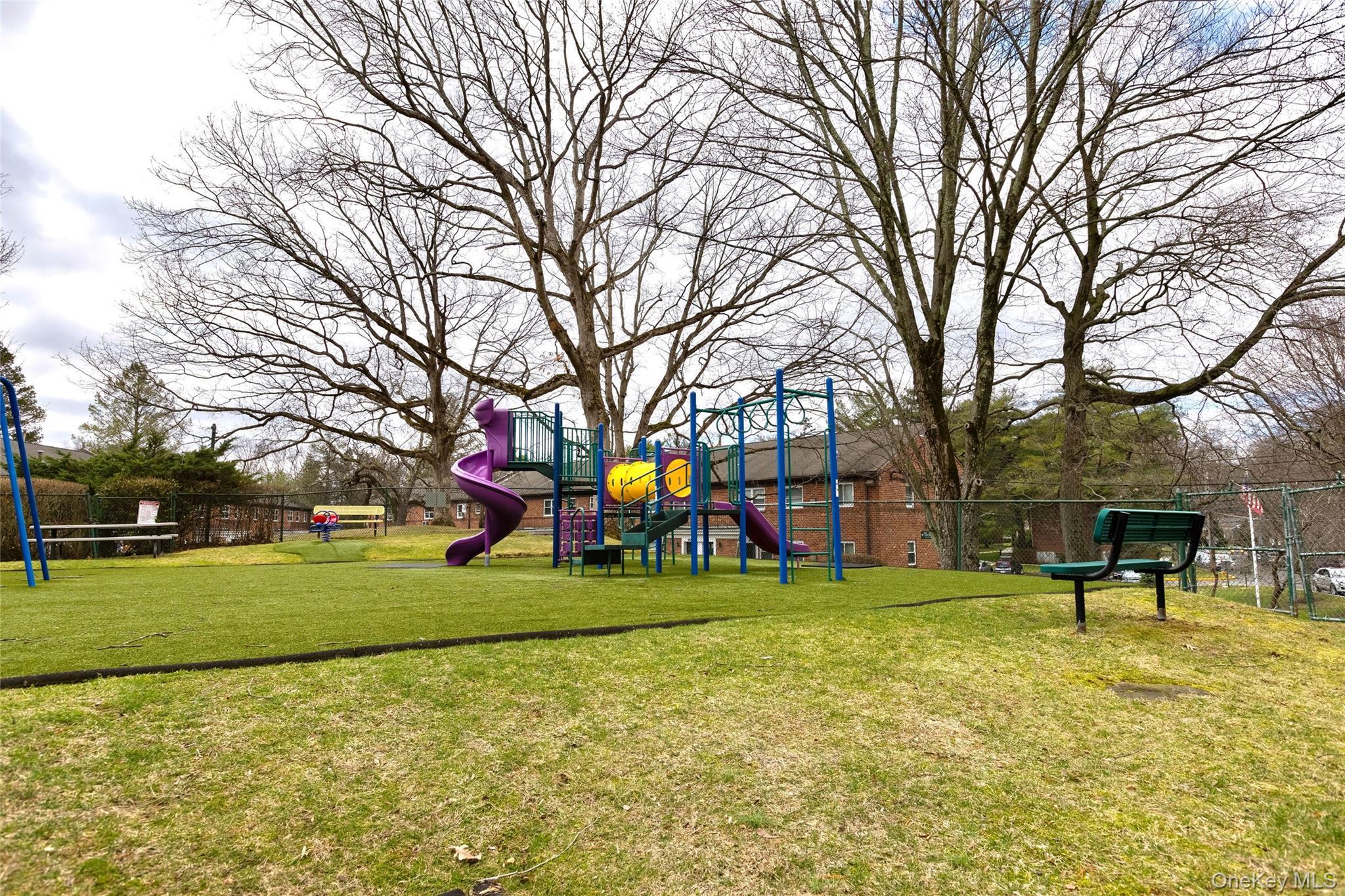 Coop Fieldstone Drive  Westchester County, NY 10530, MLS-977340-34