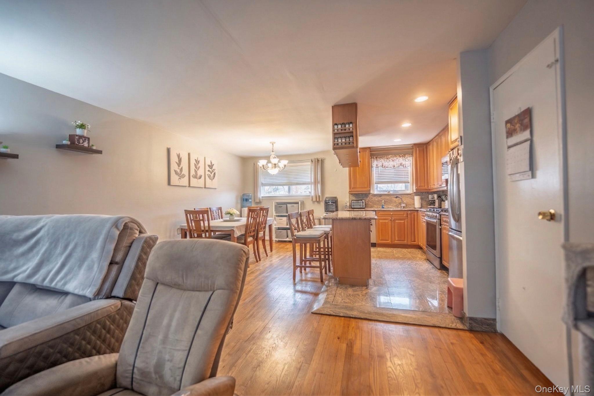 Single Family Throgs Neck  Bronx, NY 10465, MLS-977354-12