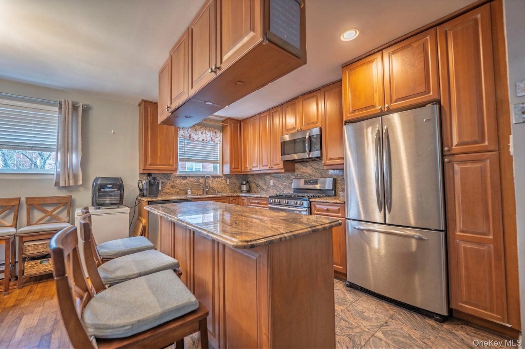 Single Family Throgs Neck  Bronx, NY 10465, MLS-977354-14
