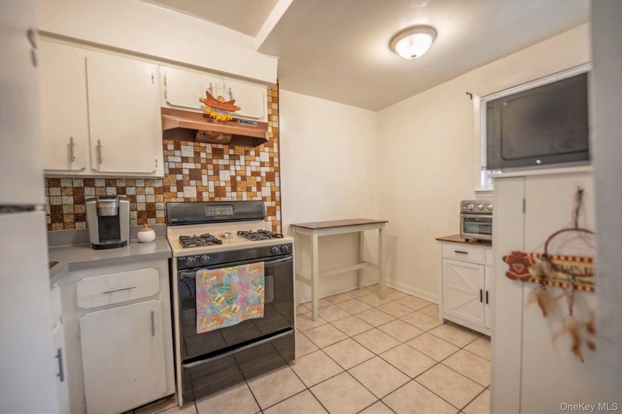 Single Family Throgs Neck  Bronx, NY 10465, MLS-977354-3