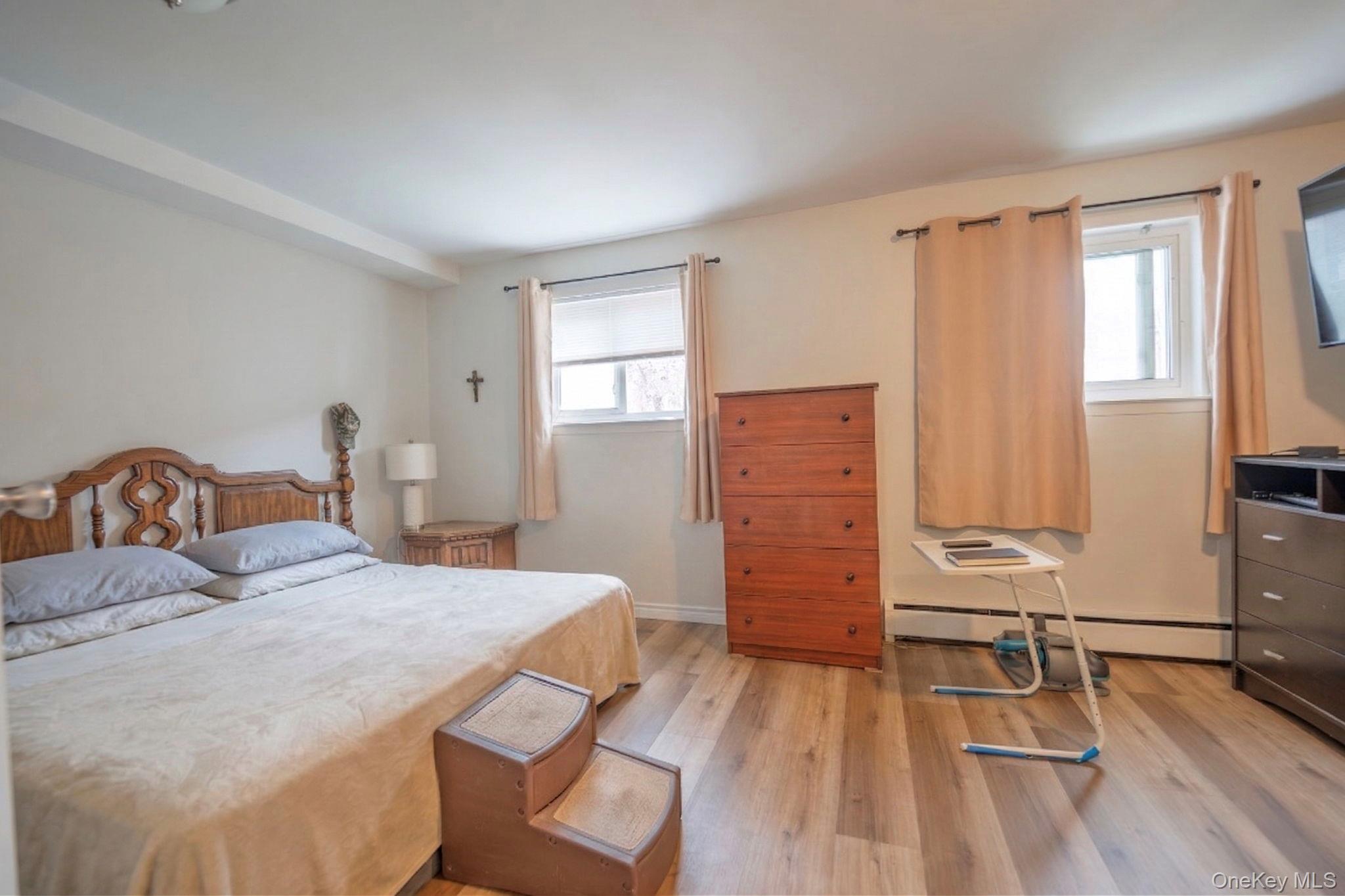 Single Family Throgs Neck  Bronx, NY 10465, MLS-977354-6