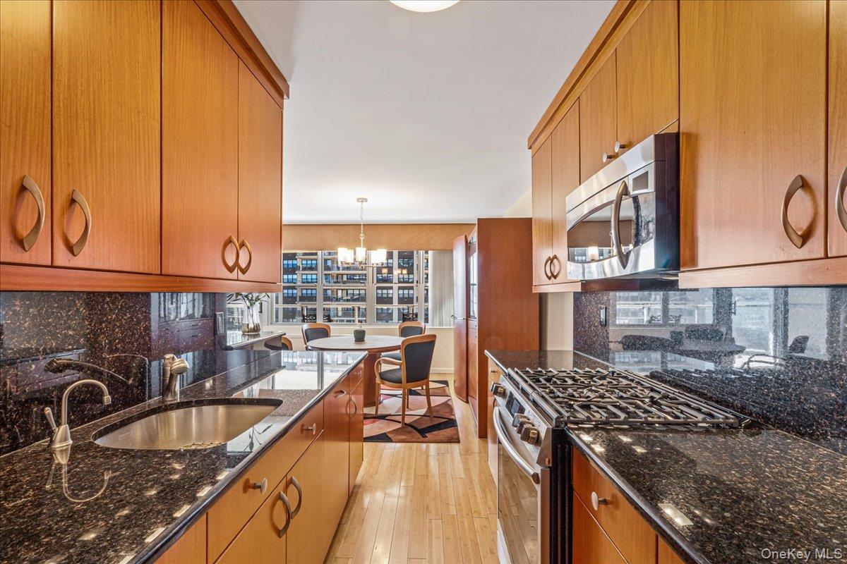 Coop 215th Queens, NY 11360, MLS-977384-12