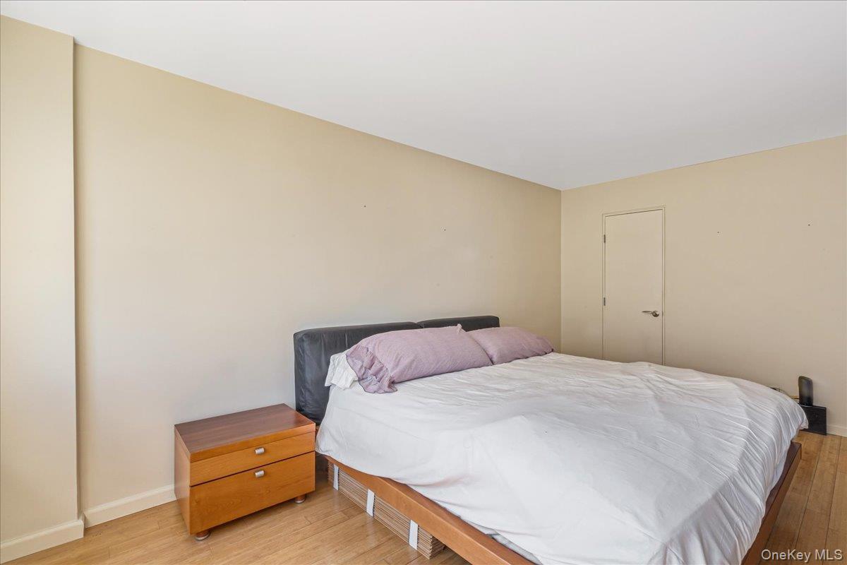 Coop 215th Queens, NY 11360, MLS-977384-15