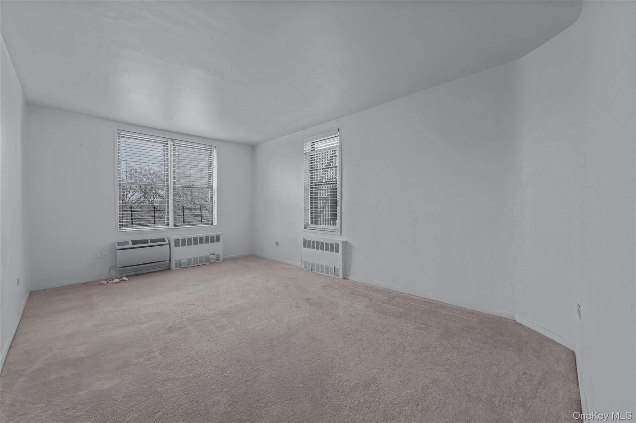 Coop Douglaston  Queens, NY 11363, MLS-977386-15