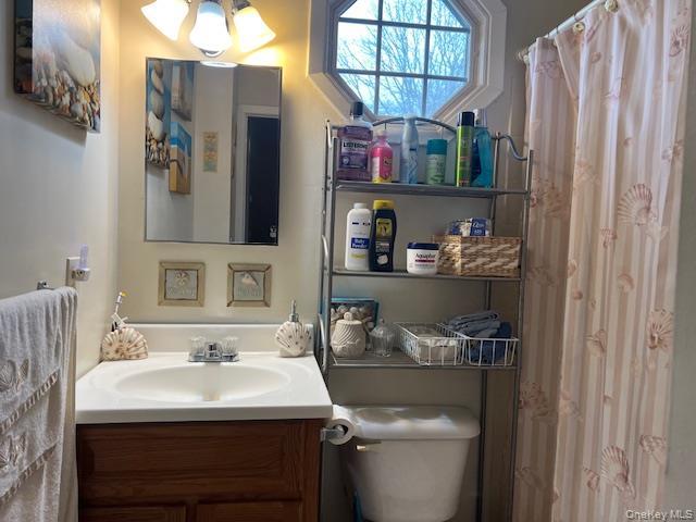 Condo Fox  Suffolk County, NY 11727, MLS-977415-15