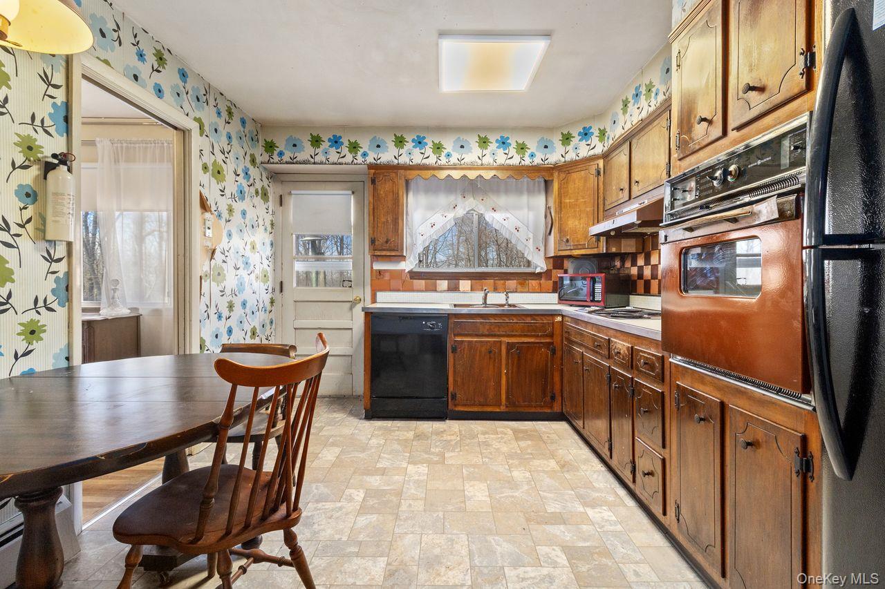 Single Family Highview  Westchester County, NY 10562, MLS-977440-13