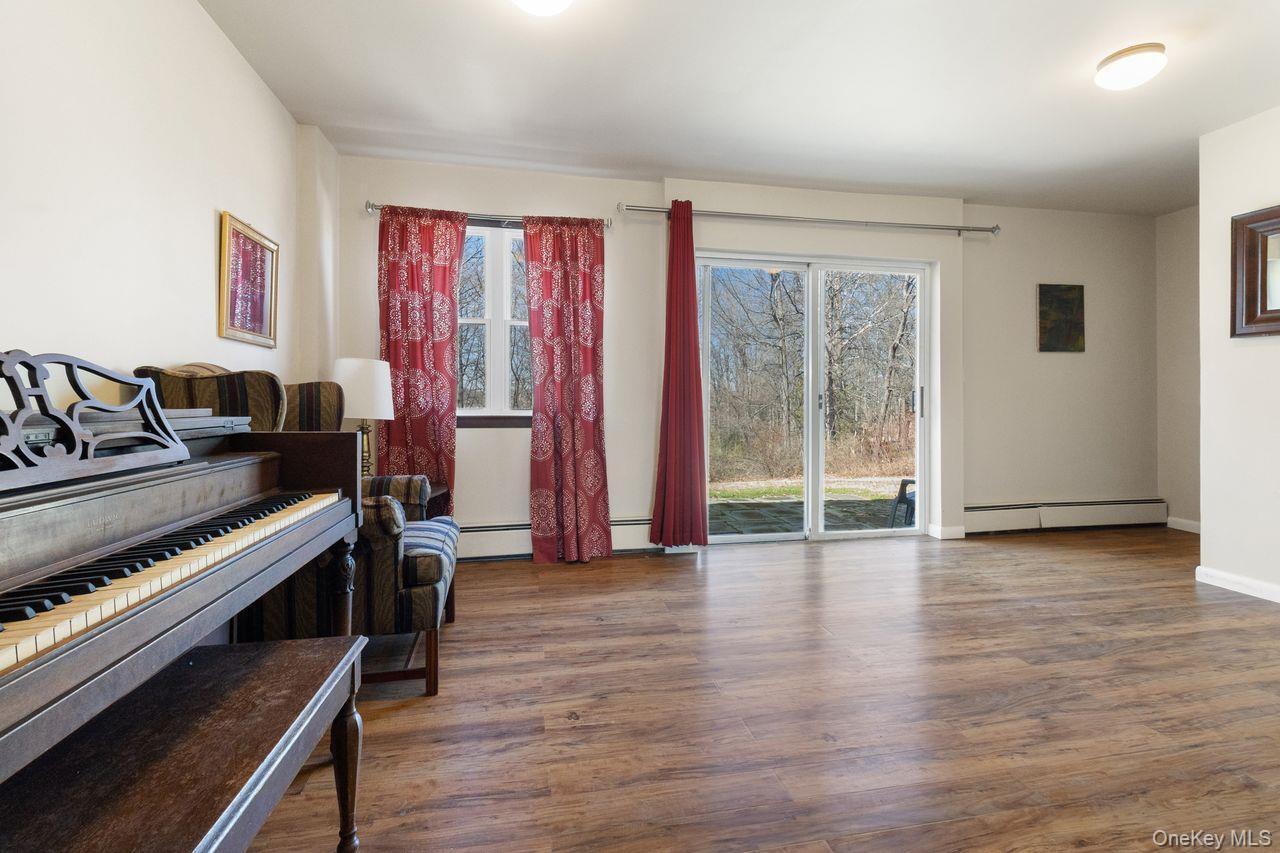 Single Family Highview  Westchester County, NY 10562, MLS-977440-18