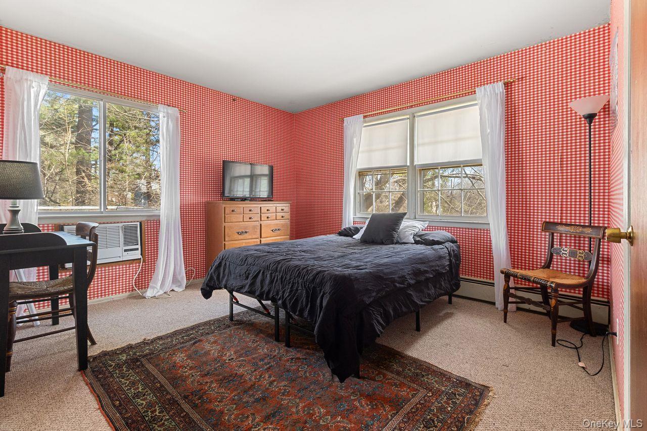 Single Family Highview  Westchester County, NY 10562, MLS-977440-21