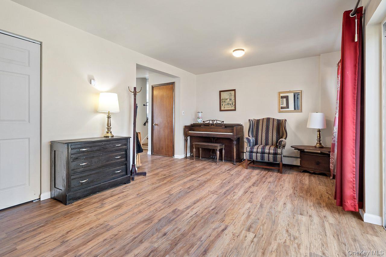 Single Family Highview  Westchester County, NY 10562, MLS-977440-30