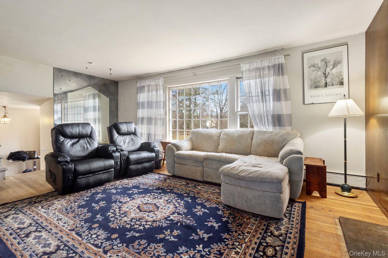 Single Family Highview  Westchester County, NY 10562, MLS-977440-7