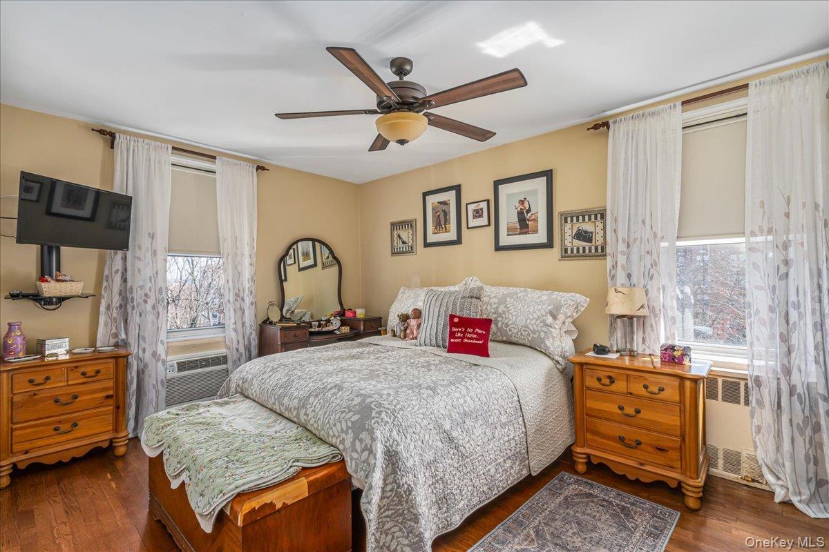 Coop 211th  Queens, NY 11360, MLS-977452-11