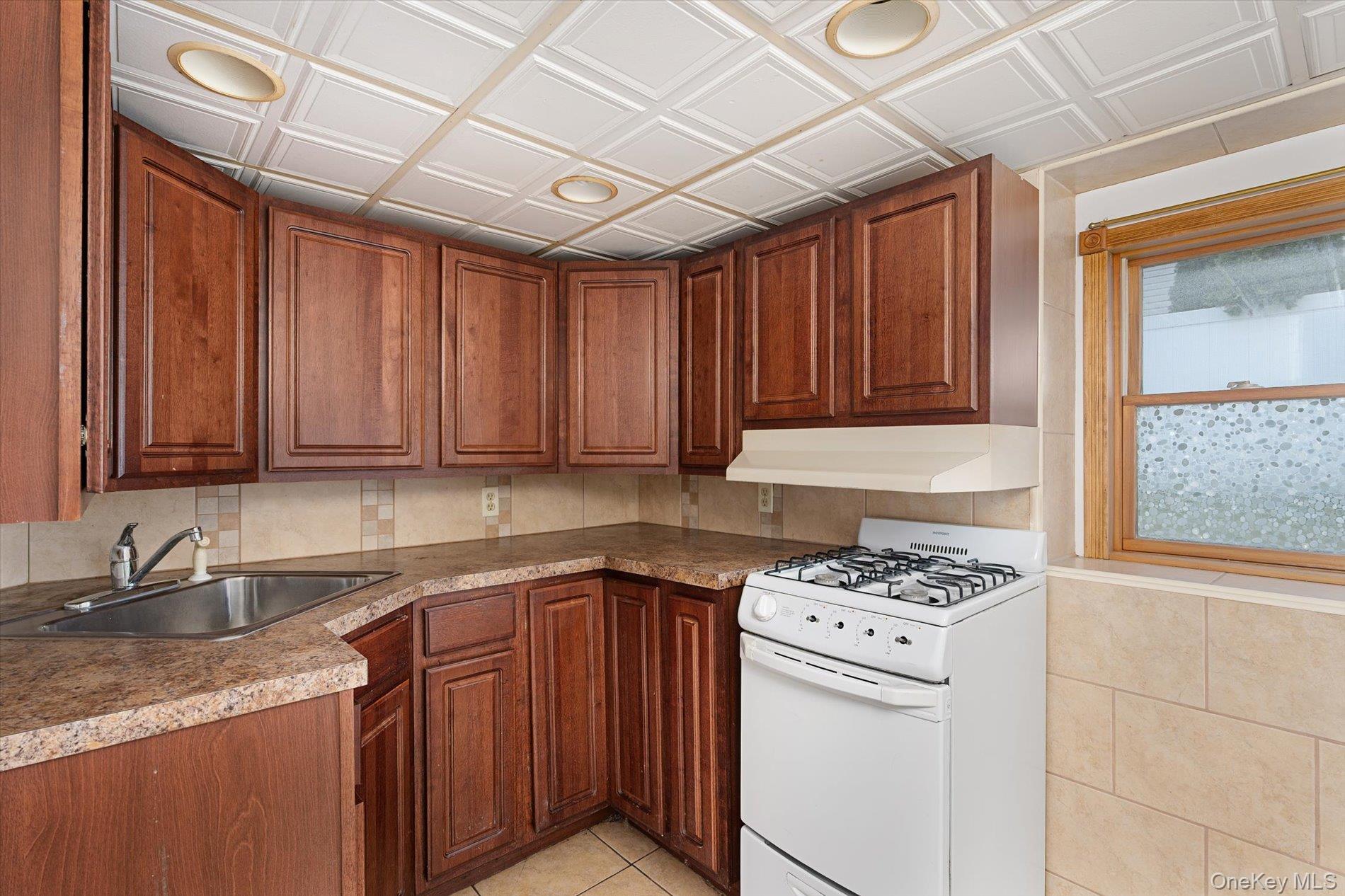 Single Family Yoakum  Nassau County, NY 11735, MLS-977457-16