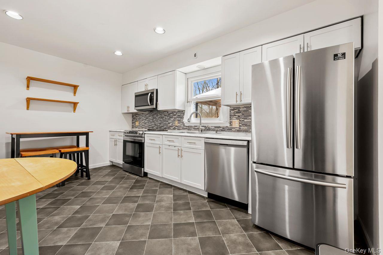 Single Family Kent Shore Putnam County, NY 10512, MLS-977467-13