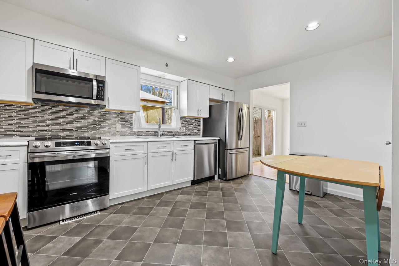 Single Family Kent Shore Putnam County, NY 10512, MLS-977467-14