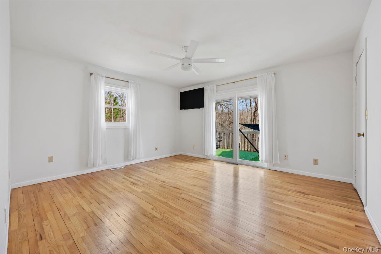 Single Family Kent Shore Putnam County, NY 10512, MLS-977467-16