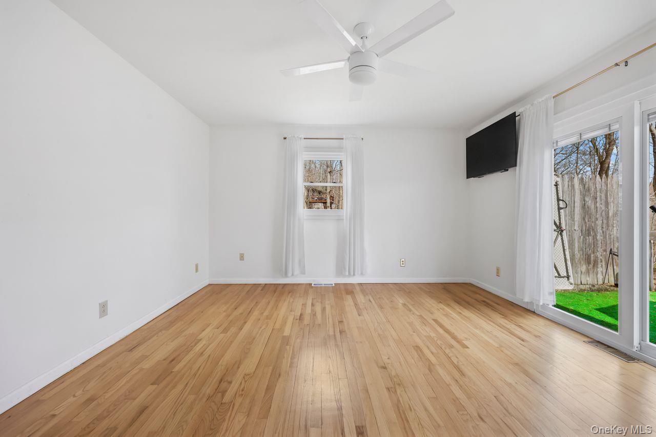 Single Family Kent Shore Putnam County, NY 10512, MLS-977467-17